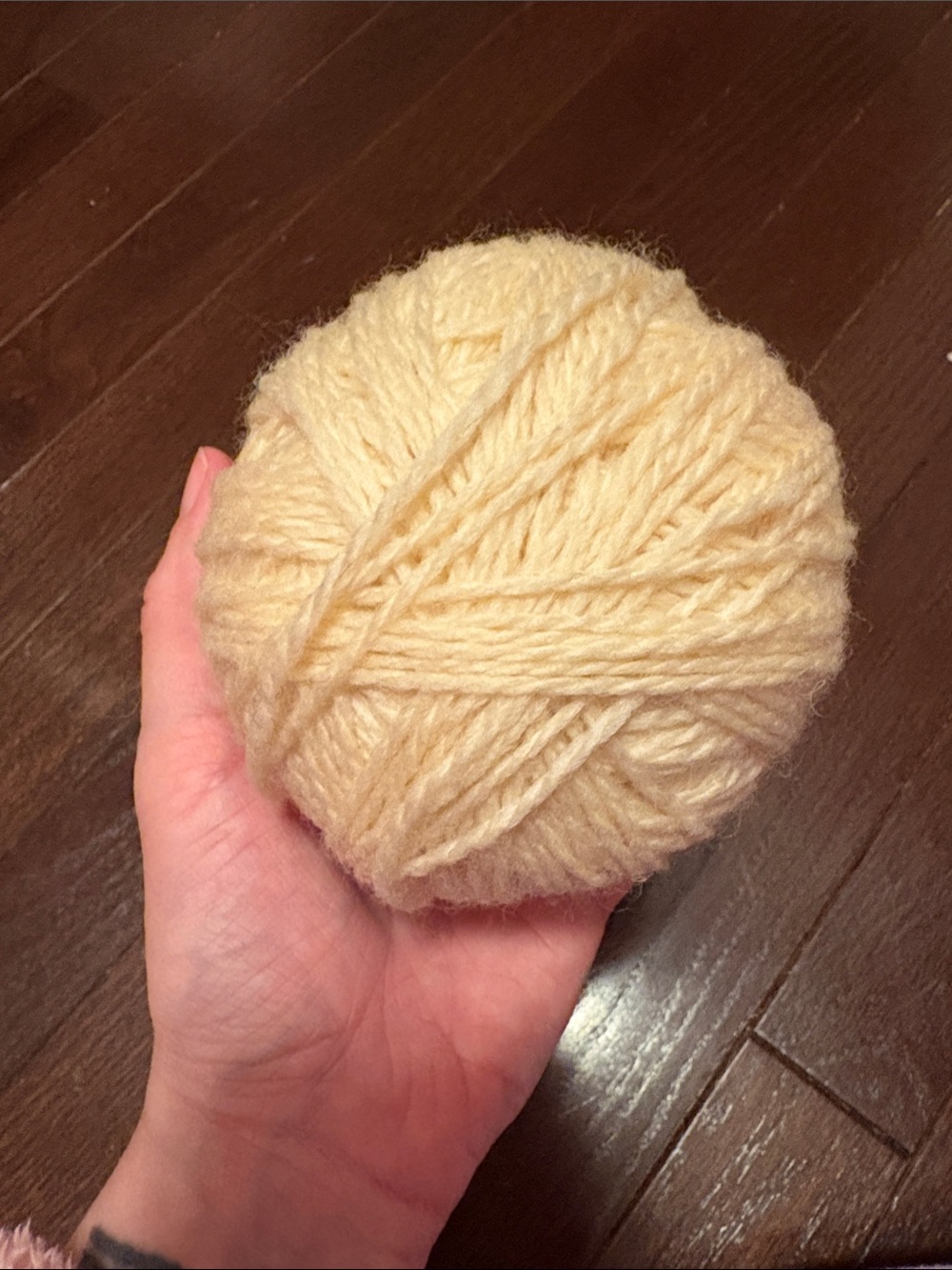 100% Wool Blue Faced Leicester Medium Weight Yarn - Picture 5 of 5